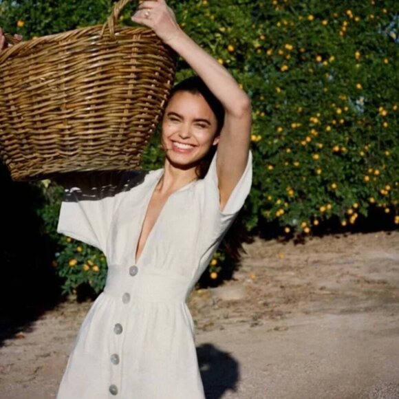 NWT Reformation Ty Kimono Linen Abalone Shell Button Cream Mini Dress Size 2 - Picture 6 of 12